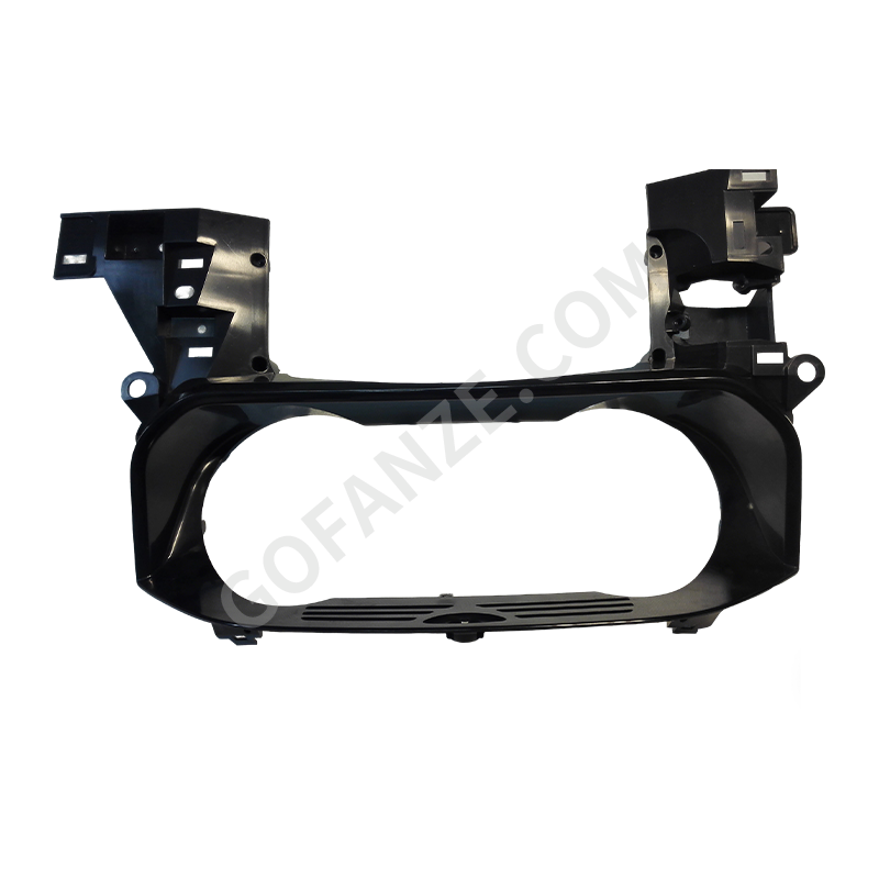 Moule d'injection pour cadre de panneau d'instruments